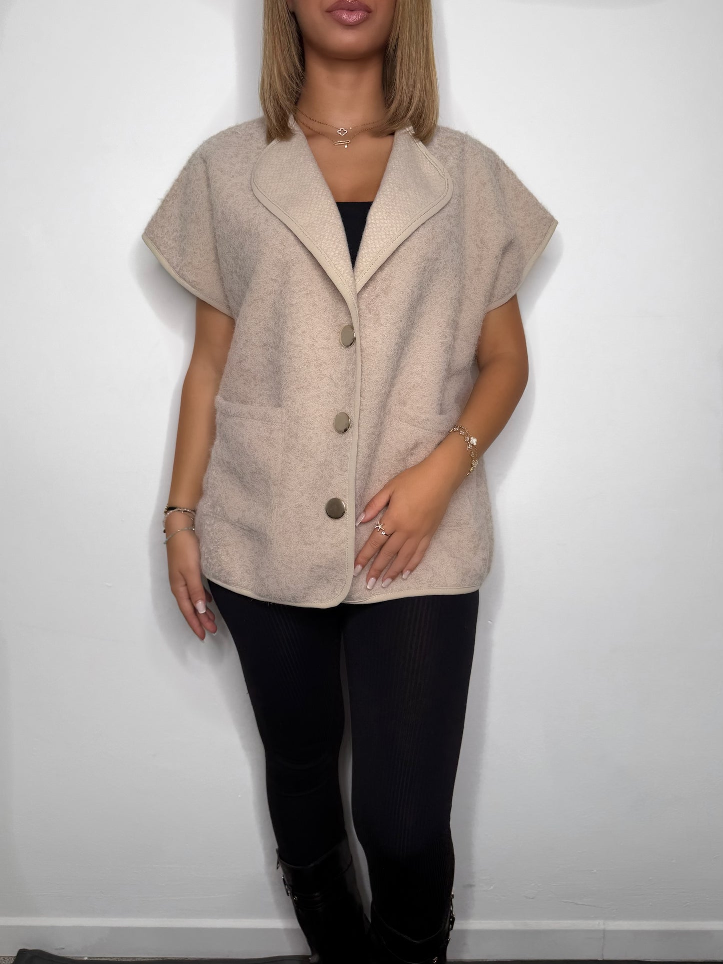 VESTE SANS MANCHE BEIGE